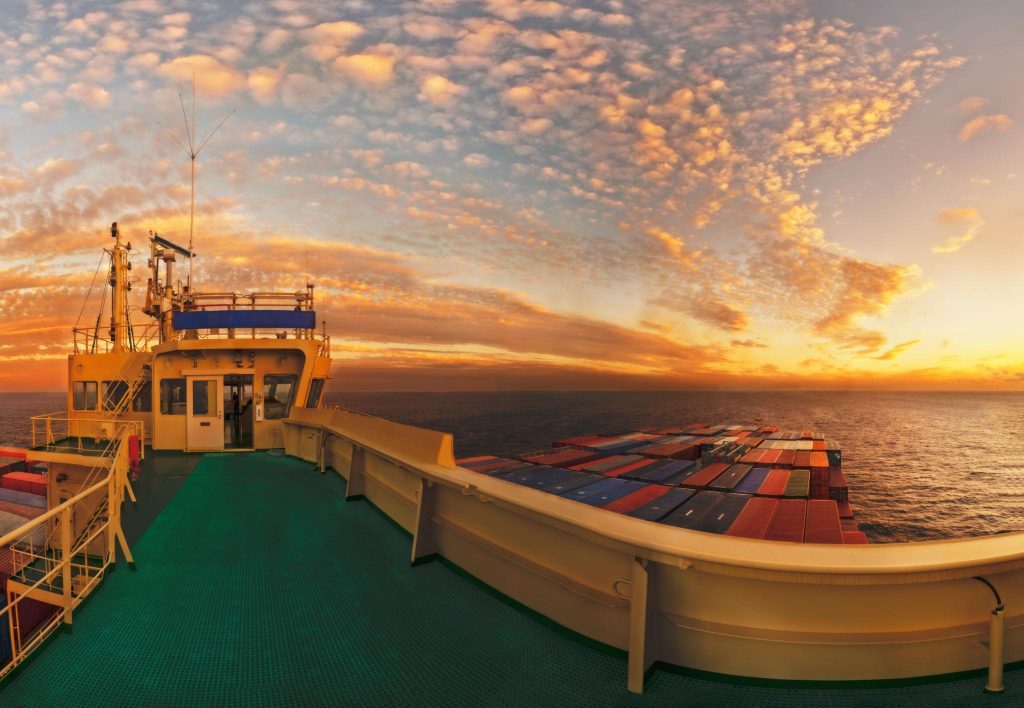 Slow Steaming: Chiến Lược Giảm Tốc Độ Tàu Trong Vận Tải Biển