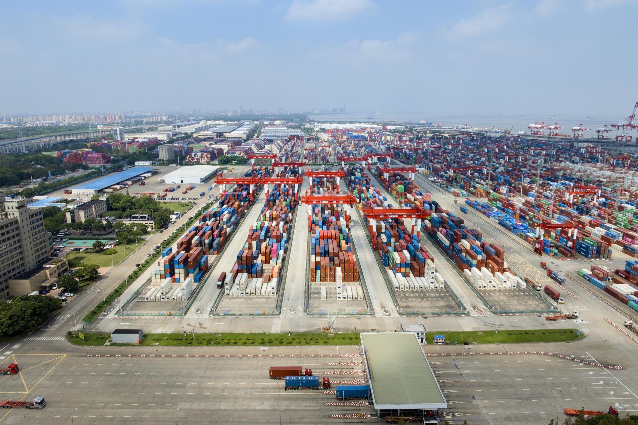 Mega Ports: Cuộc Đua Xây Dựng Siêu Cảng Biển Đang Định Hình Logistics Toàn Cầu