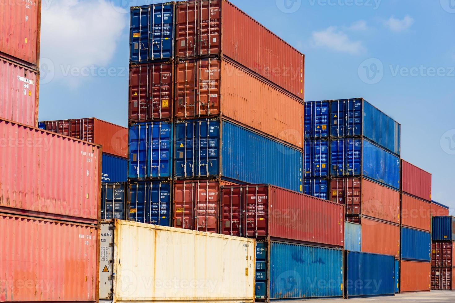 Vận tải đường biển từ Hồ Chí Minh đi cảng Mina Zayed, UAE