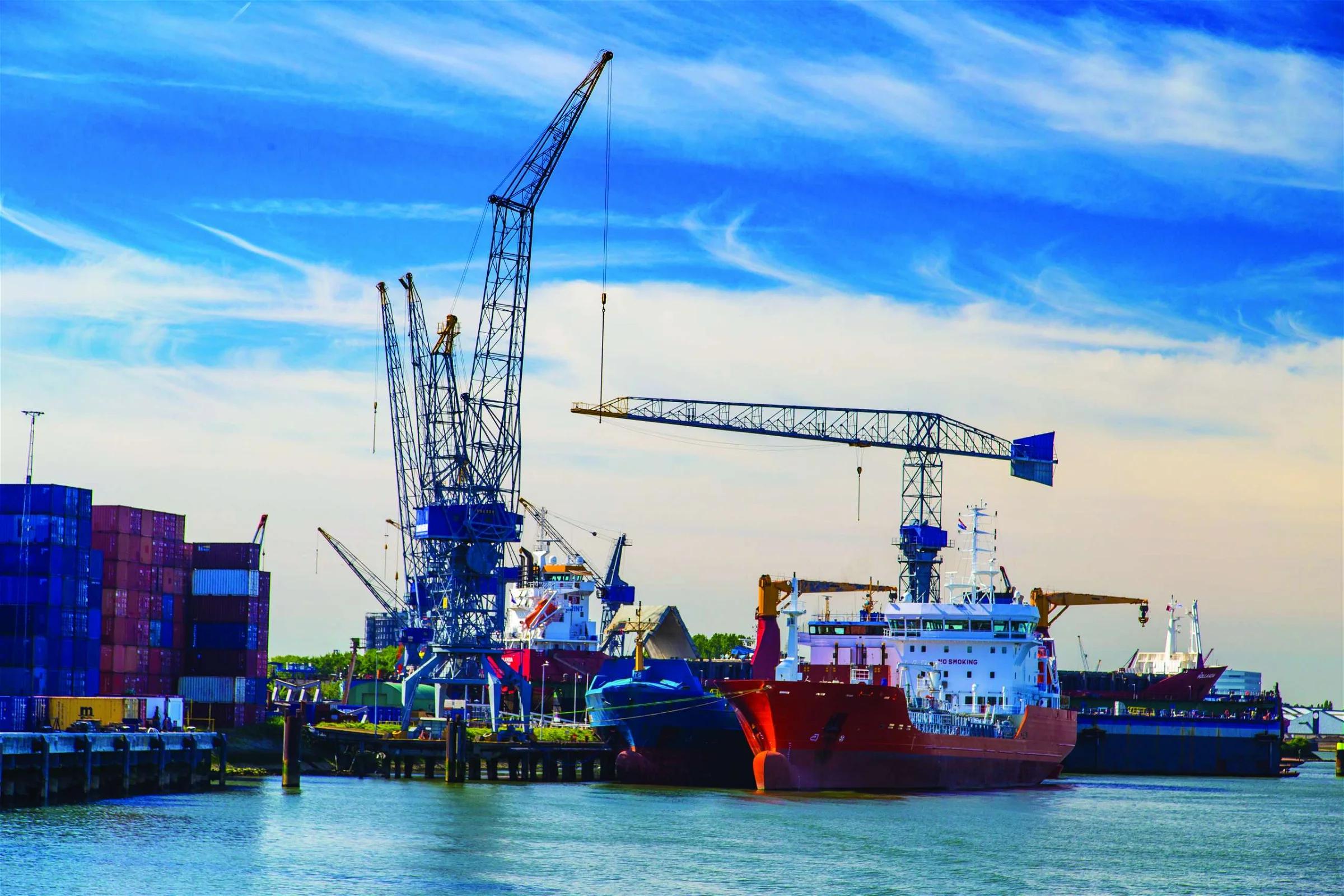 Vận tải đường biển từ Hồ Chí Minh đi cảng Sharjah, UAE