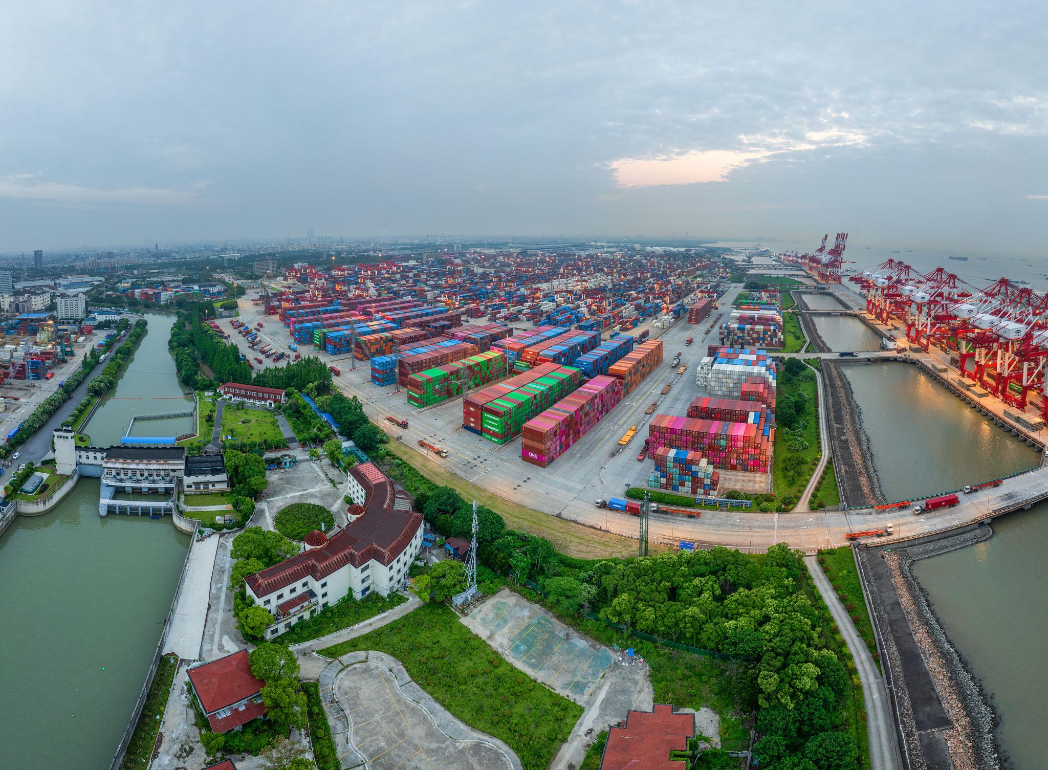 Vận tải đường biển từ Hồ Chí Minh đi cảng Shanghai, Trung Quốc