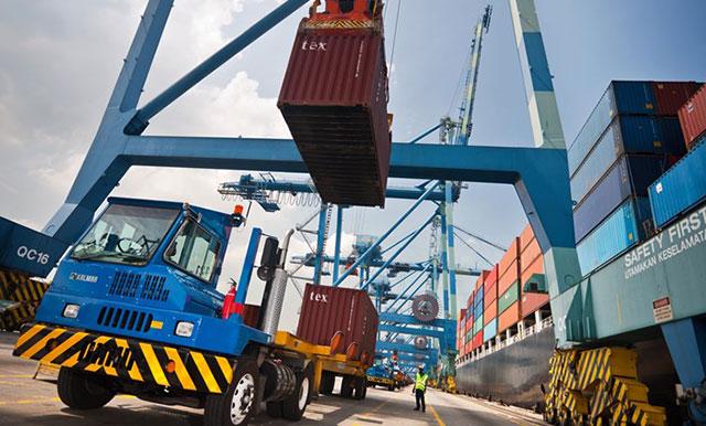 Quy Trình Một Container Xuất Khẩu Đi Mỹ Trải Qua Những Bước Nào?